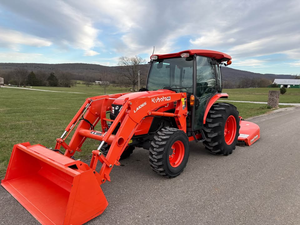 2021 Kubota MX5400