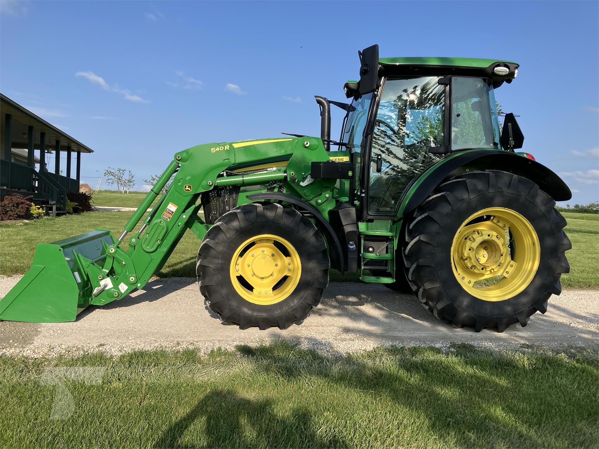 2019 JOHN DEERE 5090R